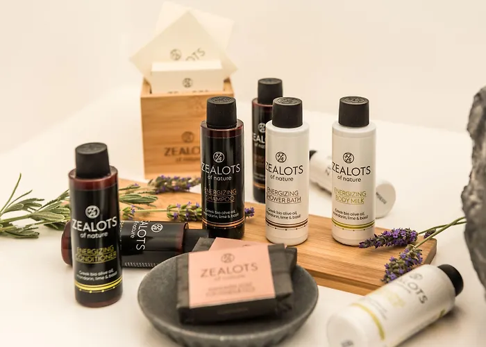 Summer Lovers * Akrotiri (Santorini)