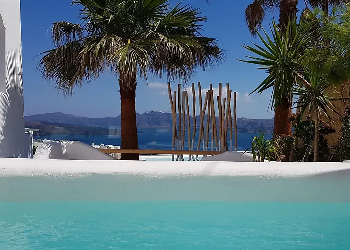 Summer Lovers Akrotiri (Santorini)