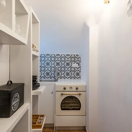 Summer Lovers فيلة *